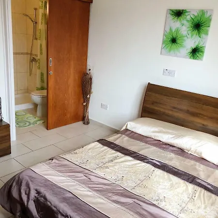 King's Gardens פאפוס